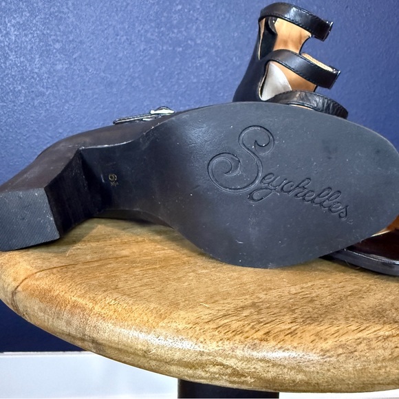 Seychelles Black Multi-Strap Kayak Heels Sandals | Size 6.5 - Picture 8 of 9